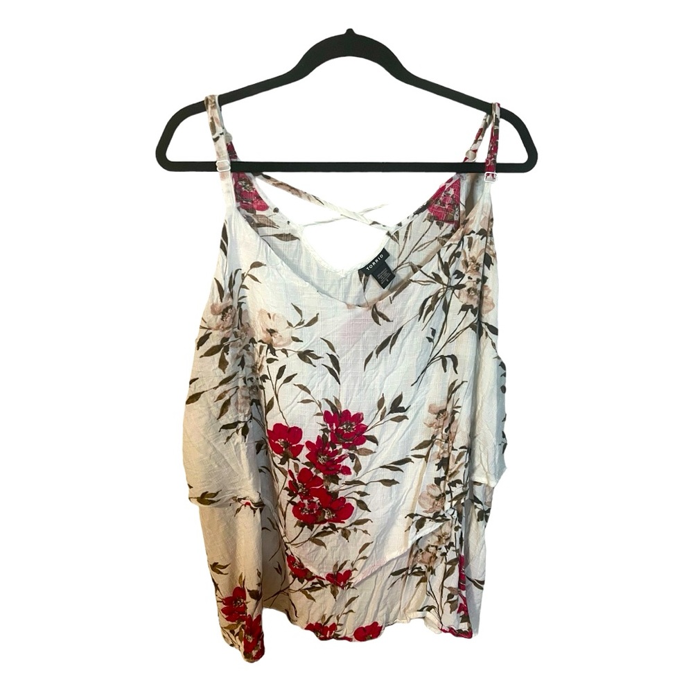 A Torrid floral top in size 3X